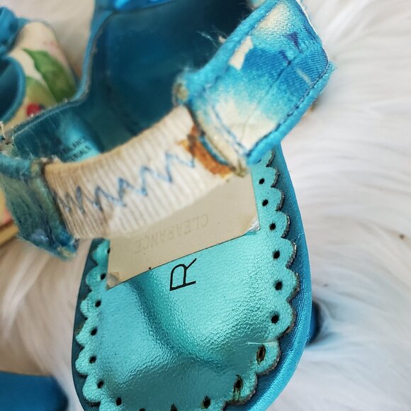 Rampage Primrose Blue Flower Print with Floral Embellishment Heels SZ 8 - Picture 13 of 14